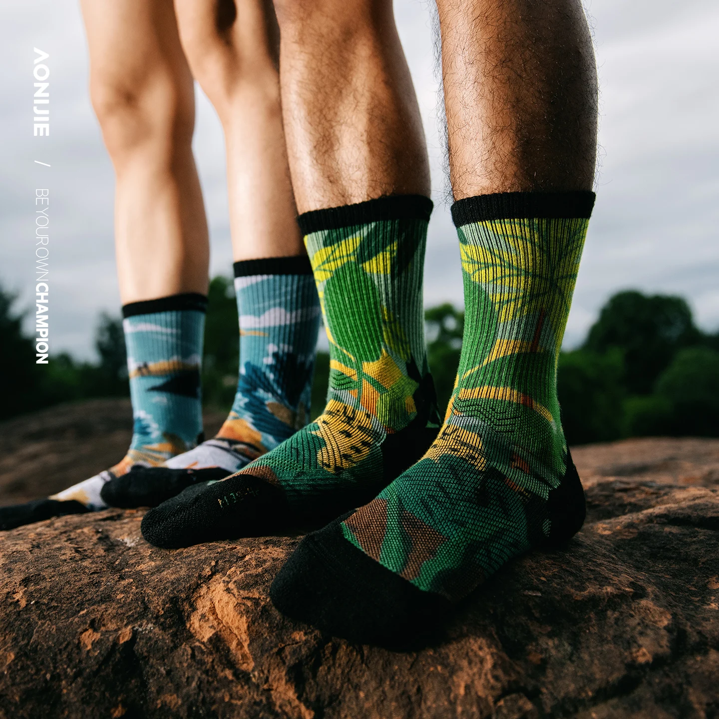 AONIJIE Outdoor Wool Crew Sock - огляд і ціна Wool Hiking Sock
